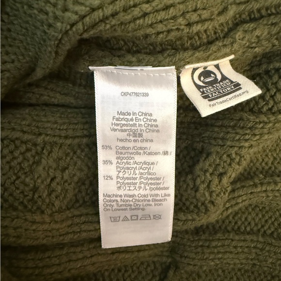 Madewell Cable-Knit V-Neck Crop Sweater - Picture 8 of 8